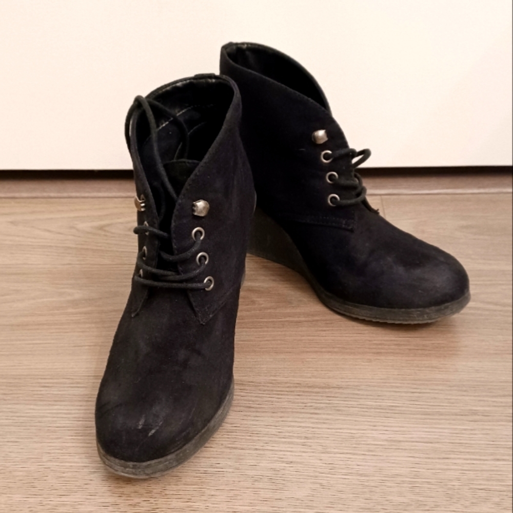 LAST CHANCE SALE Merona Faux Suede Wedge Desert Booties
